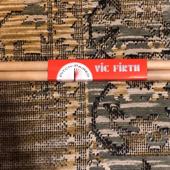 Vic Firth #SD1 General AM Drum Sticks (Pair) - Picture 8 of 8